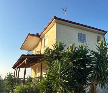 Siviri House | Yucca house