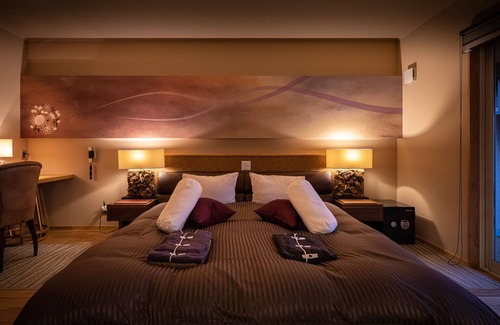 Yufuin Onsen Hotel | Yufuin Luxury Villa -zakuro-