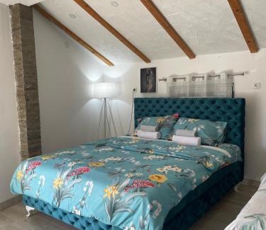 Aleksandrovac Apartment | Yugoslavija Lux 3