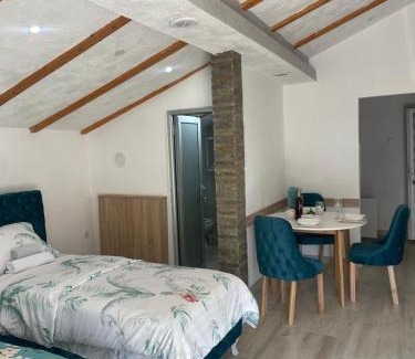 Aleksandrovac Apartment | Yugoslavija Lux 3