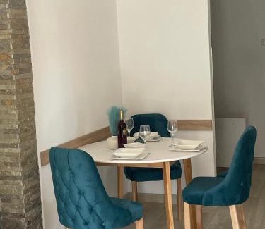 Aleksandrovac Apartment | Yugoslavija Lux 3