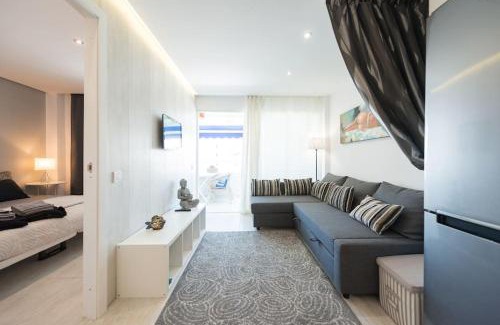 Playa del Ingles Apartment | Yumbo Movida Accommodation