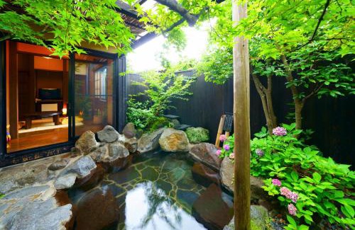 Yufuin Onsen Hotel | Yurari Rokumyo