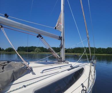 Frymburk Boat Rental | Zážitkové ubytování na vodě, Bavaria 34