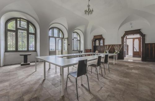 Holovousy Apartment | Zámecký areál Holovousy