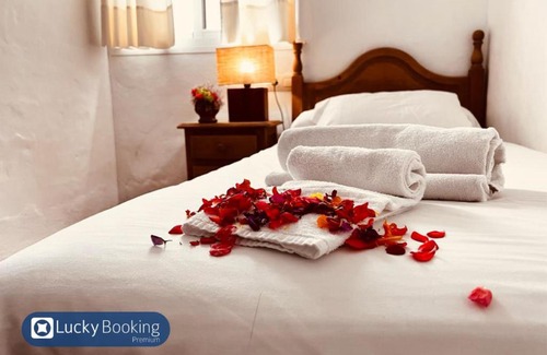 Zarzuela House | ZAHARA LUCKY BOOKING