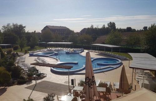 Zalakaros Apartment | Zalakaros Wellness Apt Relax w Spa, Pool & AC
