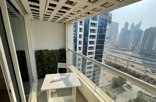 Jumeirah Lake Towers Apartment | ZAPBED Hostel - 1BRBM - JLTR - AWP - 2
