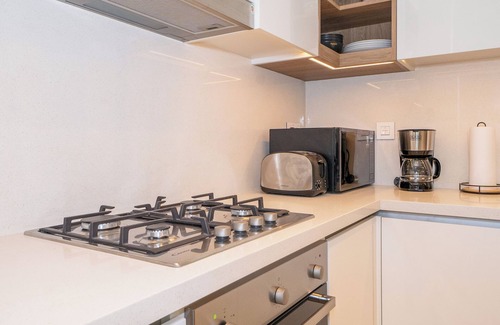 Za'abeel 2 Apartment | Zapbed House-DT 2103
