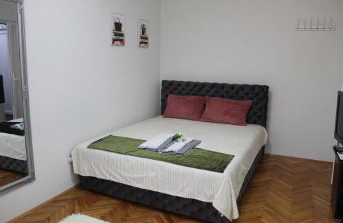 Kragujevac Apartment | Zara Lux B