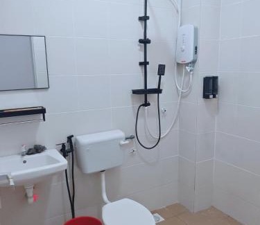 Gua House | ZARI Homestay Kamunting