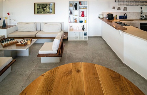 Koundouros House | Zen Blue Mills