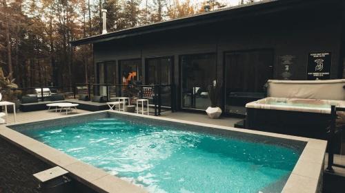 Morin Heights Villa | Zen House 4 - Villas & Spa