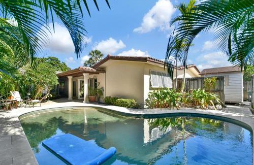 Lighthouse Point House | Zen Pool Home