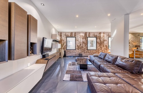 Annemasse Apartment | Zenbnb Terrarium Luxe Duplex Terrasses
