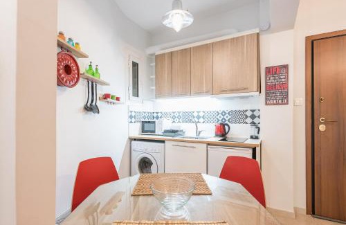 Neapoli Apartment | Zenios Ippokratis-Comfort & style, Athens downtown
