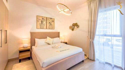 Abu Dhabi Apartment | Zenith 1BR Retreat with Pool Access - Short Stroll to Yas Mall & Thrill Parks