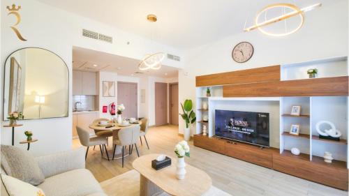 Abu Dhabi Apartment | Zenith 1BR Retreat with Pool Access - Short Stroll to Yas Mall & Thrill Parks