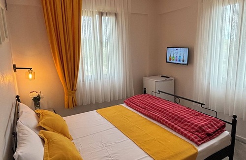 Bozcaada House | Zeus kır evi