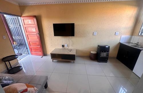 Greater Johannesburg Metropolitan Area House | Zibula Guest House