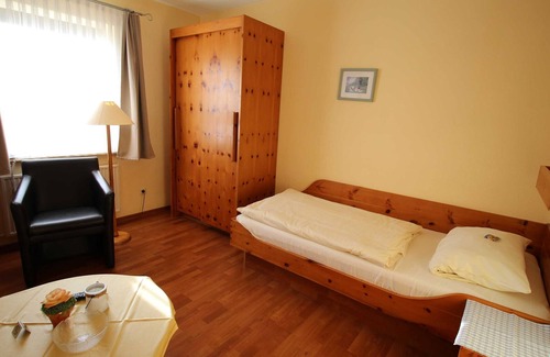 Utersum House | Zim. 1 - Hotel Garni Zur Post