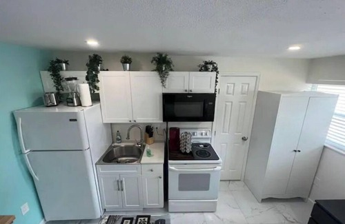 Lake Ridge House | ★ Zin Cozy Studio★5 min to Beach★