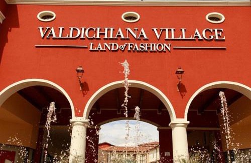 Foiano della Chiana Apartment | Zinfarosa Color House
