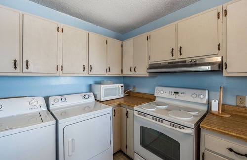 Topsail Beach House | Zion East | Easy Beach Access + Amazing Views!