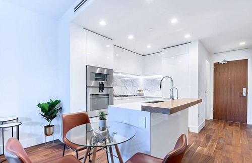 Marpole Apartment | Zodiac Luxury Sagittarius Palace Parkway