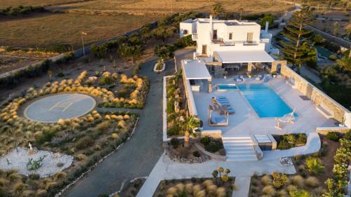Paros Apartment | Zoe & Zen Collection