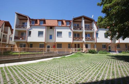 Hajduszoboszlo Apartment | Zoli Apartmanok-Kinga Kölcsey 34-36