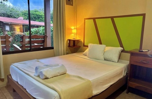 Guayabo Hotel | Zompopa Lodge