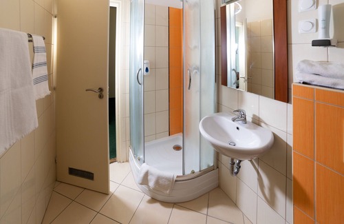 Balatonkeresztur Hotel | Zsanett Hotel