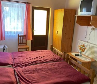 Poroszlo Apartment | Zsuzsa Apartman