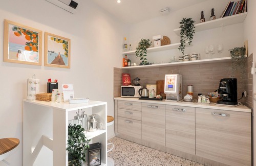 Marina Centro Bed & Breakfast | Zuara9room RIMNI Bed&Breakfast
