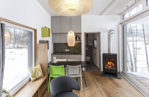 Garmisch-Partenkirchen House | Zugspitz-Rauschen 1 - Live like a dream right on the riverbank with a view of the Zugspitze