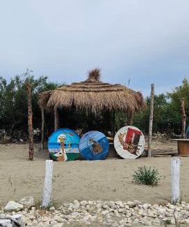 Mbrostar-Urë Other | Zulu Beach tenda