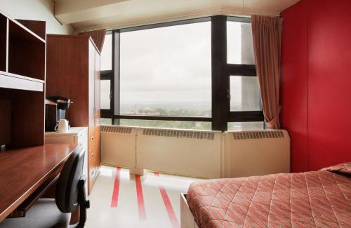 Cote-Des-Neiges—Notre-Dame-De-Grace Hotel | ZUM MTL Auberge d'été - Université de Montréal