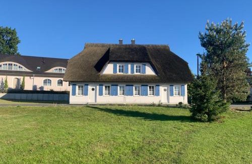 Balm House | Zur Fischerwurt 8