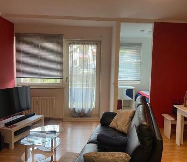 Neu-Kurenz Apartment | Zwei Zimmer Appartment mit Balkon und Stellplatz voll möbliert