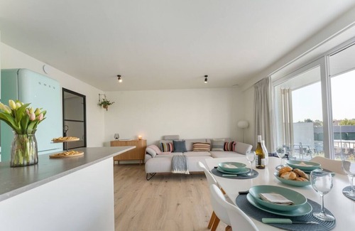 Nieuwpoort Apartment | Zwem & Zen - spacious apartment with outdoor pool
