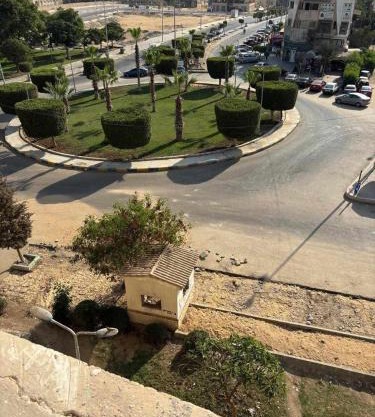 شقة بموقع متميز بزايد