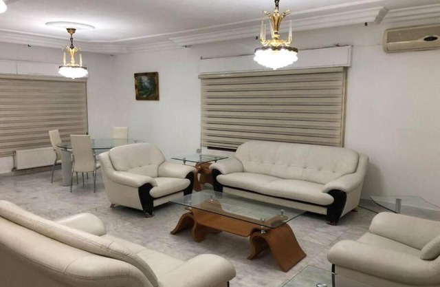 شقة مفروشة 4غرف نوم شارع الجامعة