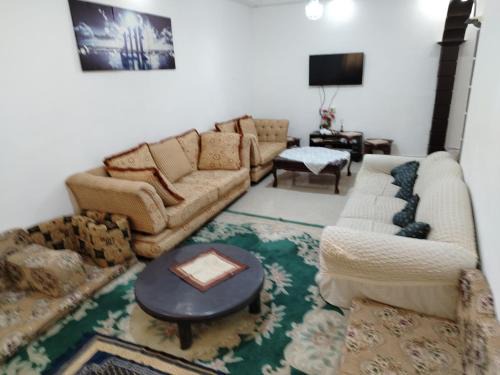 شقه مفروشة الجبيهه