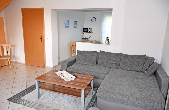 02 Holiday apartment Sehlen with terrace (7 beds) - Ferienappartements auf