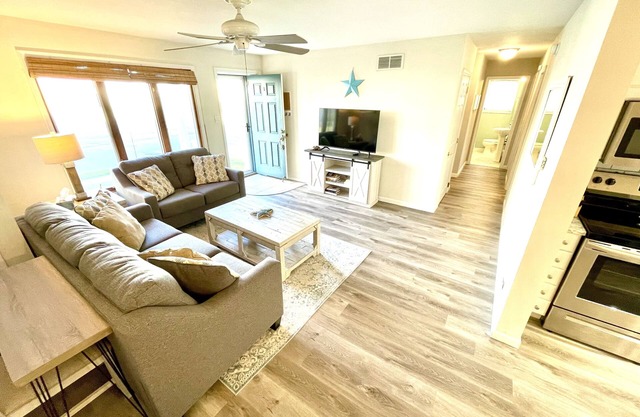 1/2 block to beach- 1st Floor- Great for families! Perfect location!