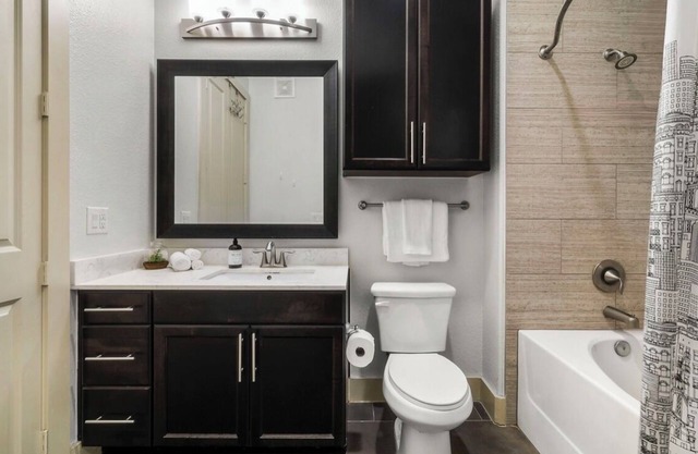 1 Bed 1 Bath in Downtown ATX with Pool Access