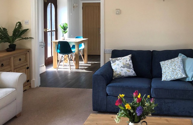1 bedroom accommodation in Cotleigh