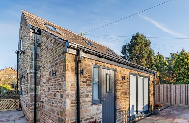1 bedroom accommodation in Brampton, near Chesterfield