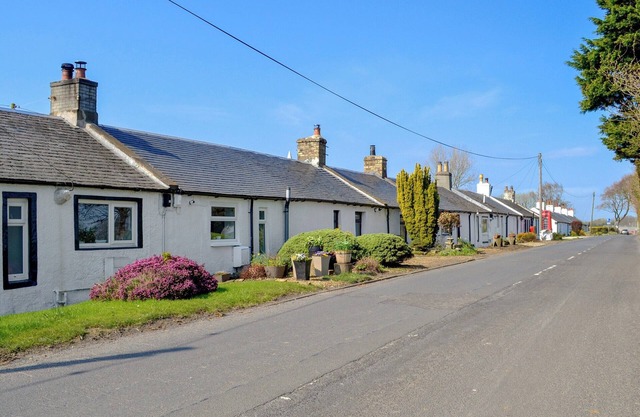 1 bedroom accommodation in Dreghorn, near Irvine